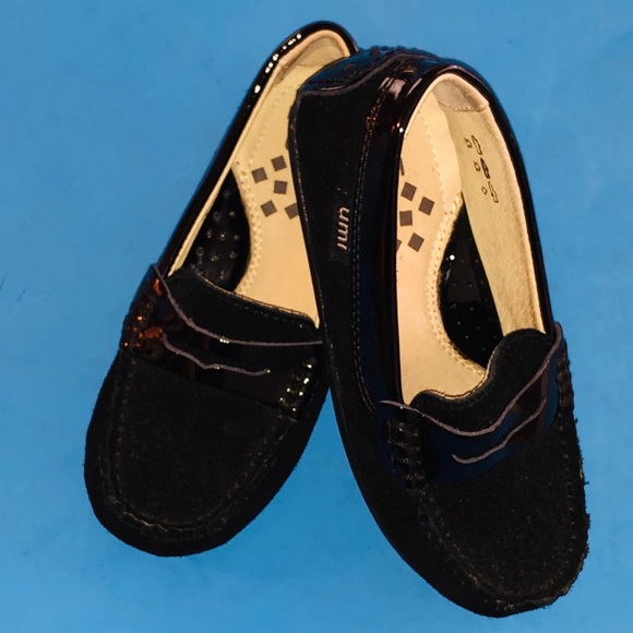 Umi Moccasins - Picture 4 of 4